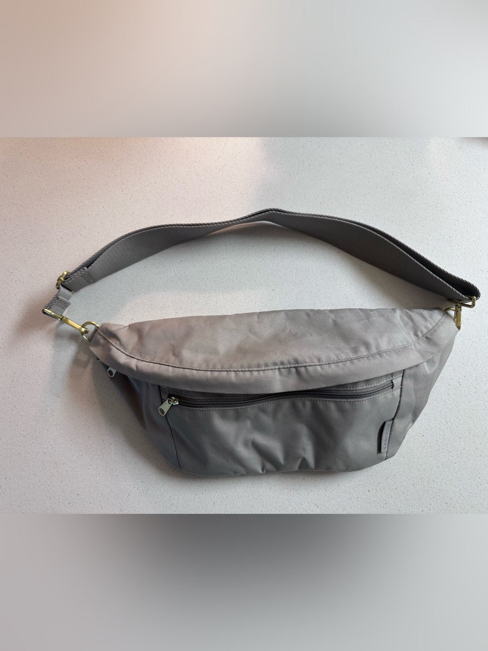 Canvelle | Oversized Fanny | Gray